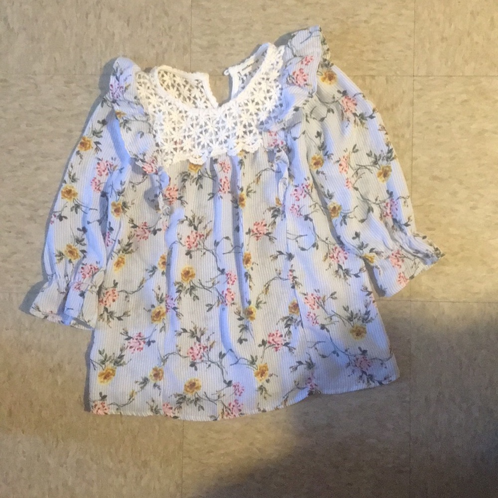 Little girl blouse